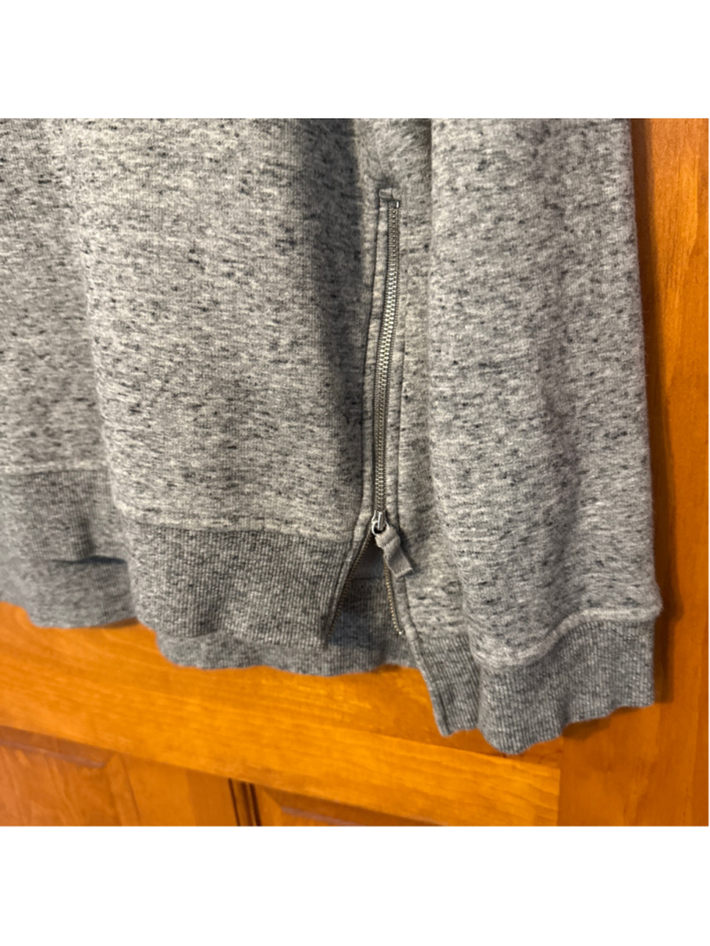UGG Sweater - Picture 3 of 6